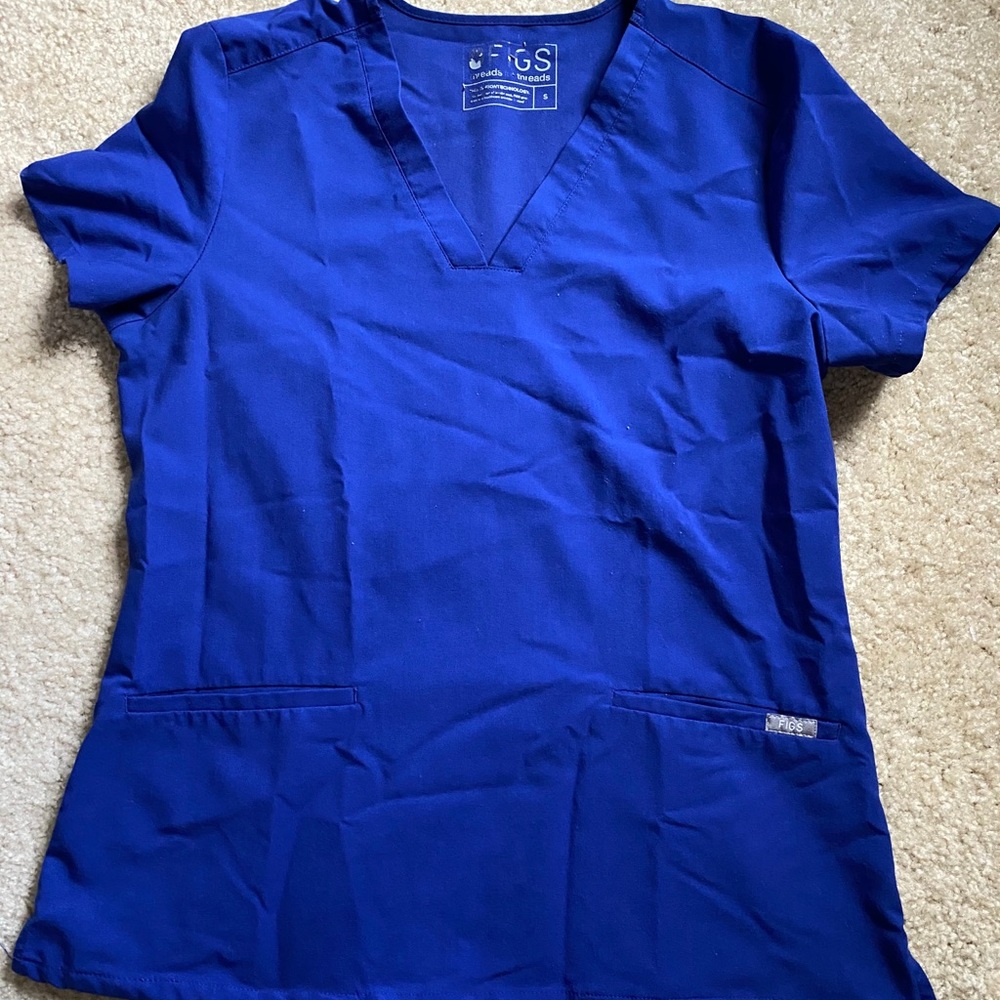 Figs Royal blue casma scrub top good condition